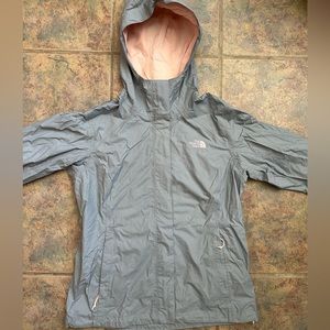 north face lightweight windbreaker with hood, size small, light pink & grey